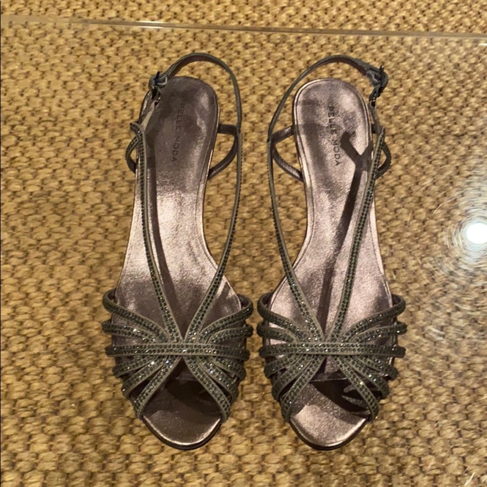 Pelle Moda low heel sandals